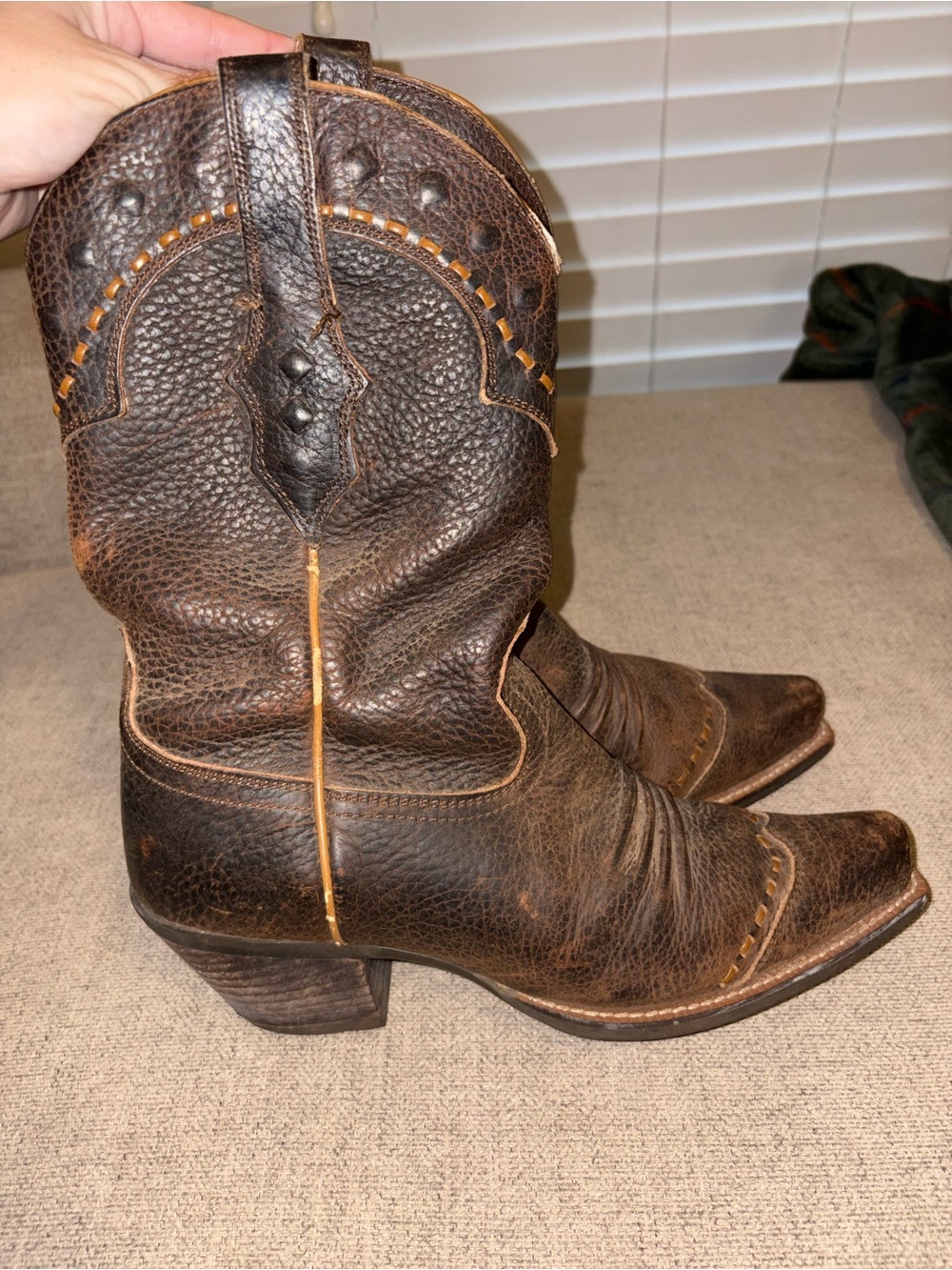 Ariat Brown Distressed Leather Western Cowboy Boots Pointed Square Toe 7B